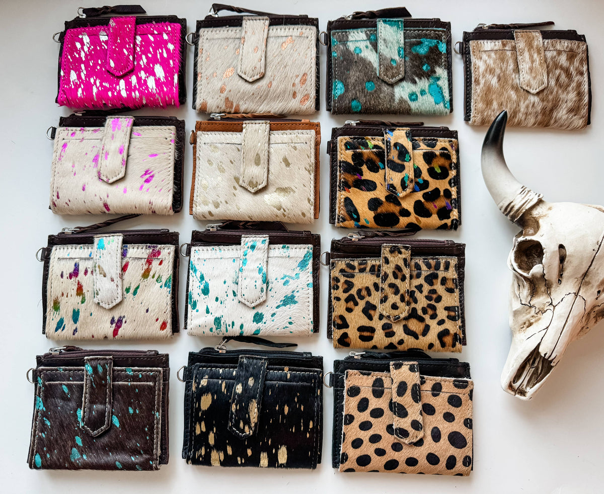 Dakota Wristlet Card Wallet- BLACK + WHITE COWHIDE
