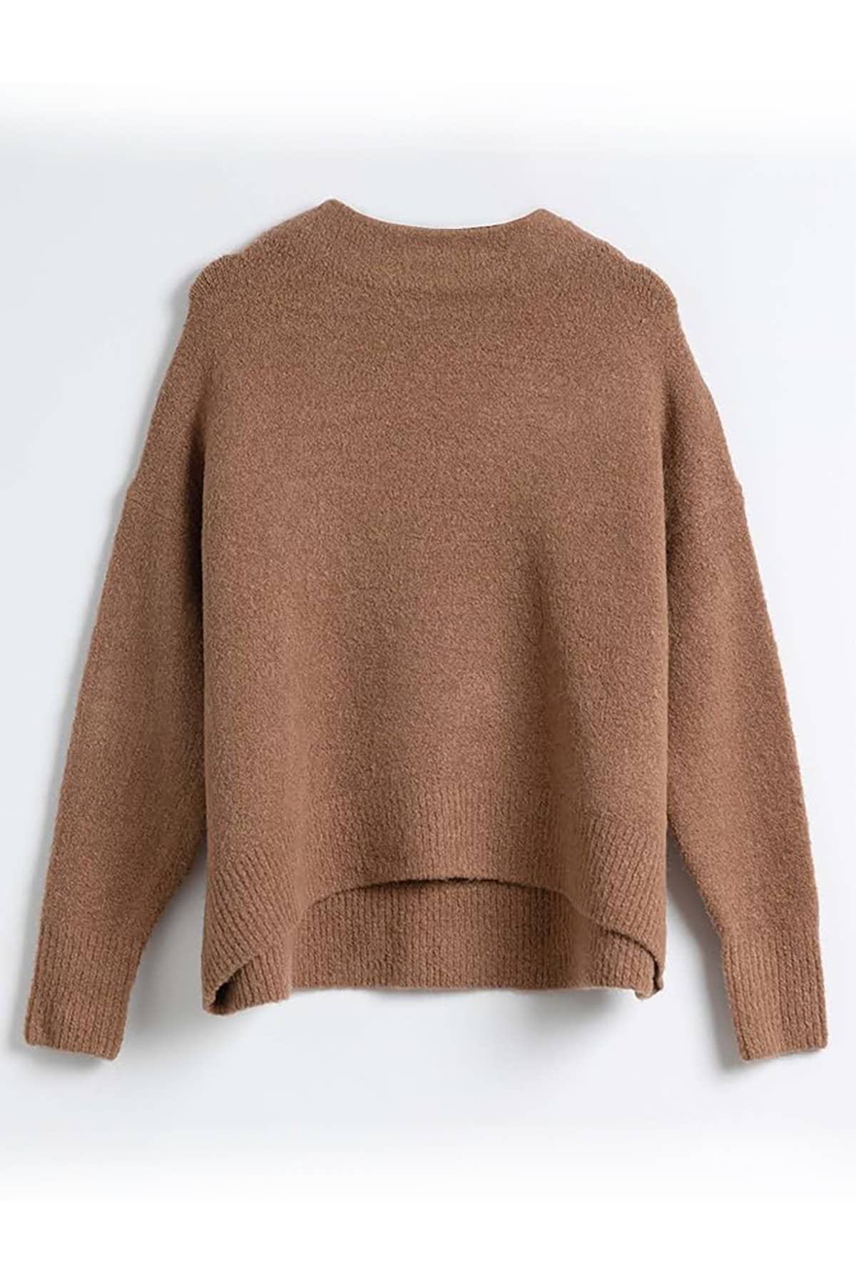 OVERSIZED MOCK NECK KNIT SWEATER
