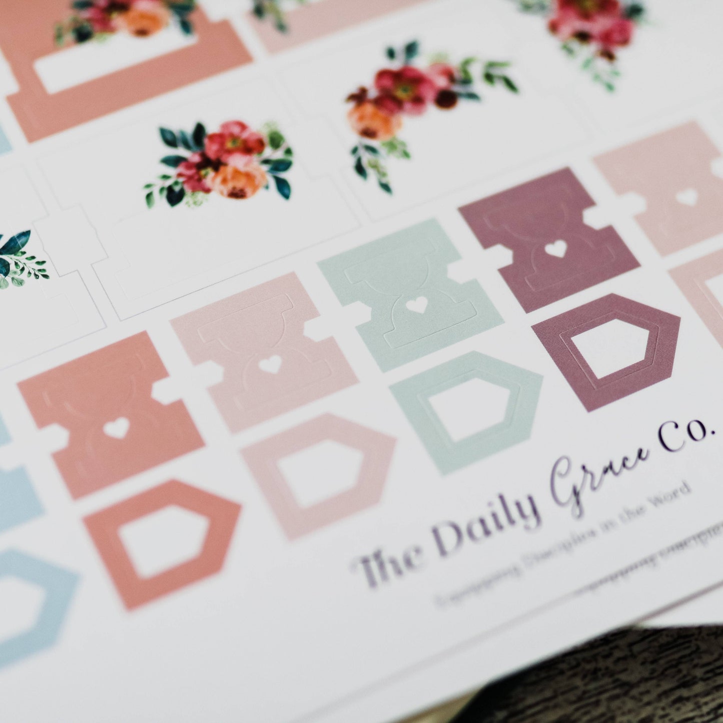 The Daily Grace Co - Floral Bible Tabs