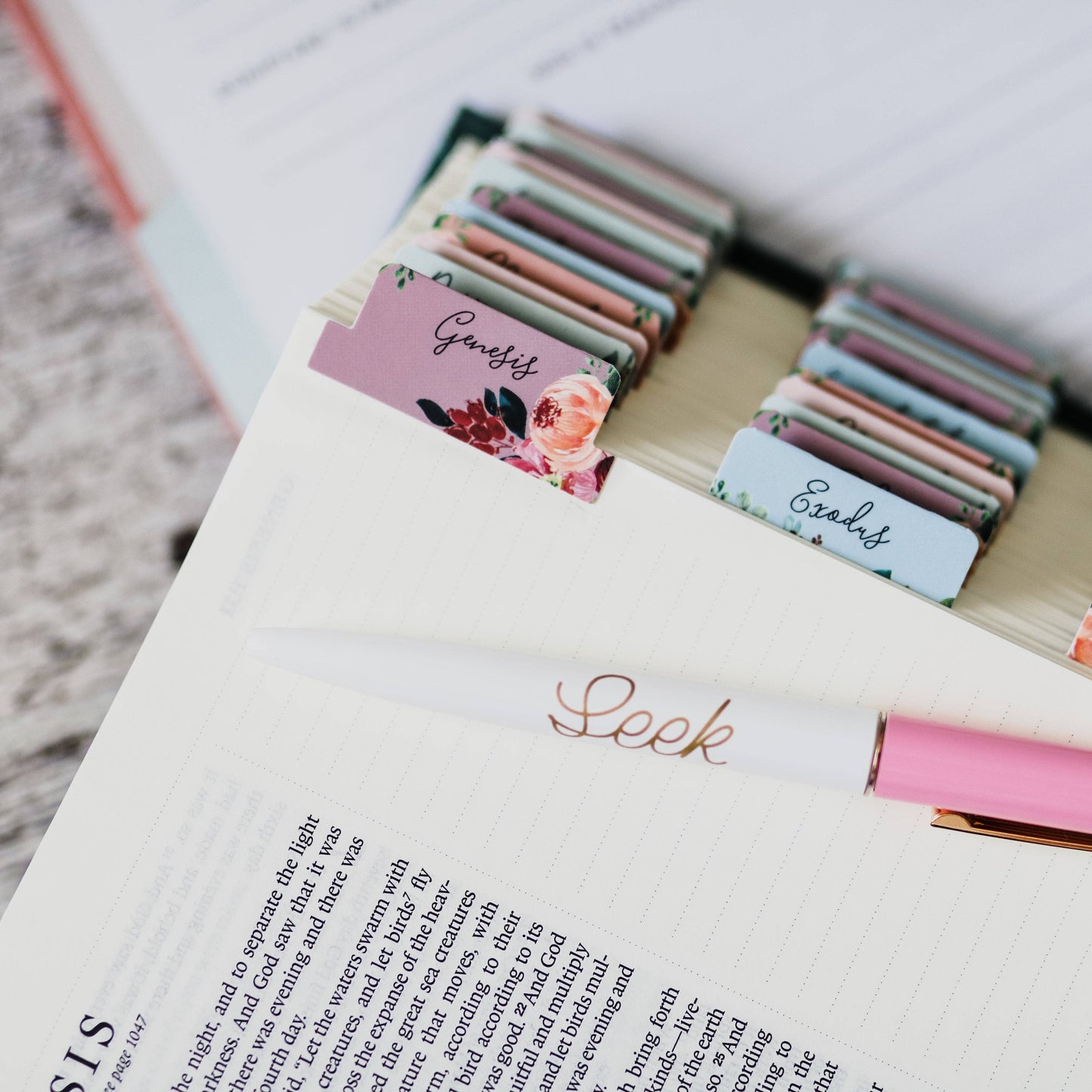 The Daily Grace Co - Floral Bible Tabs