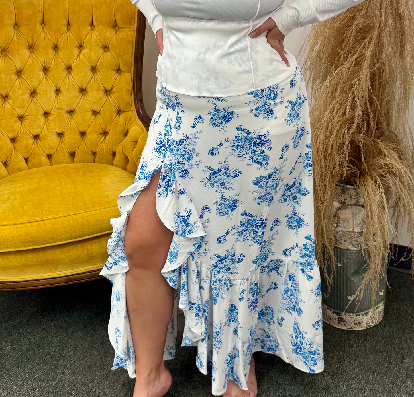 Split blue floral Ruffled Skirt